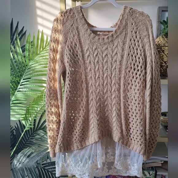 Vestique Cable Knit and Lace Tan Fall Sweater in Size Small - Picture 3 of 6